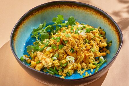 Тайский жареный рис с цыпленком