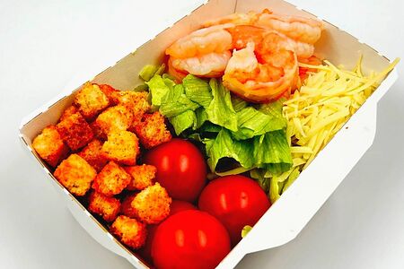 Салат Цезарь с креветками