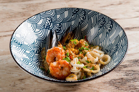 Жареный рис с морепродуктами