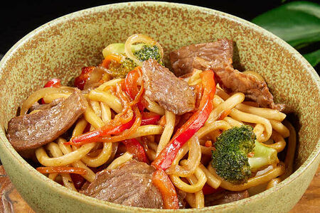 Удон с говядиной