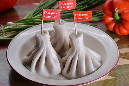 Хинкали с говядиной и свининой