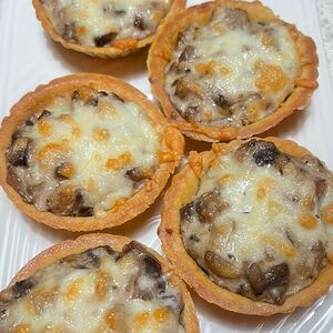 Жюльен грибной из свежих шампиньонов в тарталетках