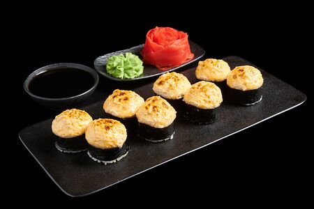 Ролл запечённый динамит