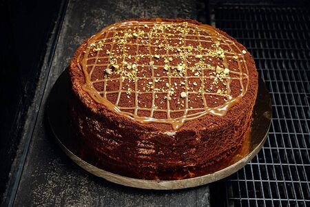 Шоколадный медовик