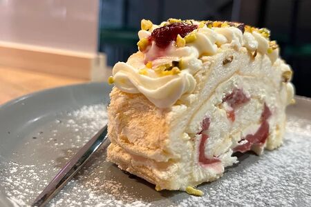 Меренговый рулет