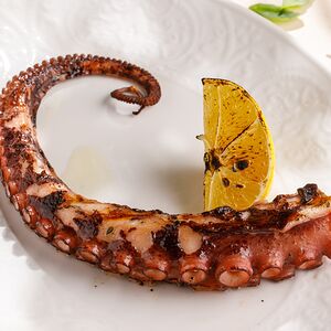 Осьминог на гриле