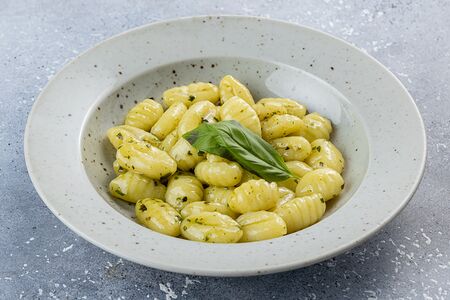 Ньокки с соусом песто