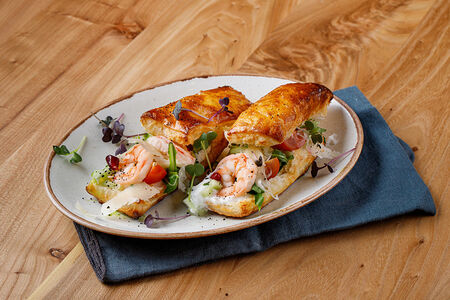 Слойка с креветкой и сырным кремом