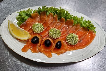 Лосось слабосоленый