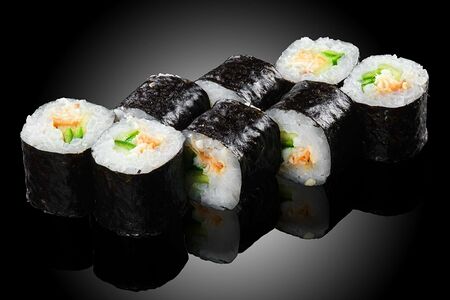 Ролл с угрем