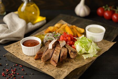 Открытая шаурма с сочным шашлыком из свинины