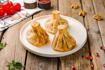 Жареные хинкали с говядиной и свининой