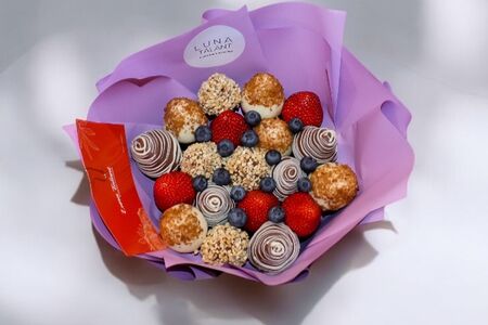 Букет клубника в шоколаде Fantasy