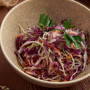 Салат из капусты с майонезом