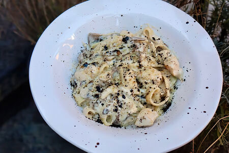 Фетучине с курицей с грибами