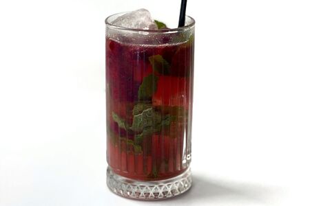 Домашний лимонад Вишня-Имбирь