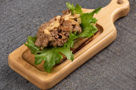 С рубленой куриной печенью