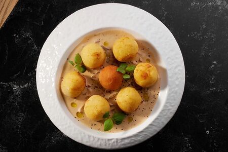 Картофельные ньокки с грибным соусом