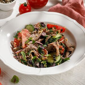 Грузинский салат с говядиной