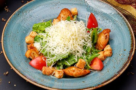 Салат с куриной грудкой