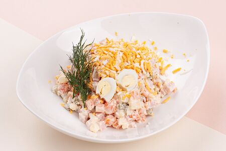 Оливье с ветчиной