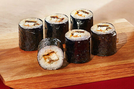 Маки с угрем