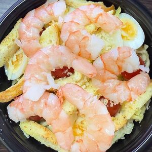 Салат Цезарь с креветкой