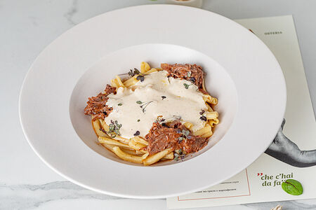 Казаречче с томлёной говядиной