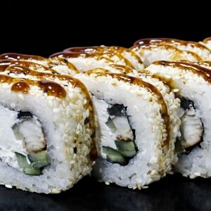 Сливочный ролл с угрем