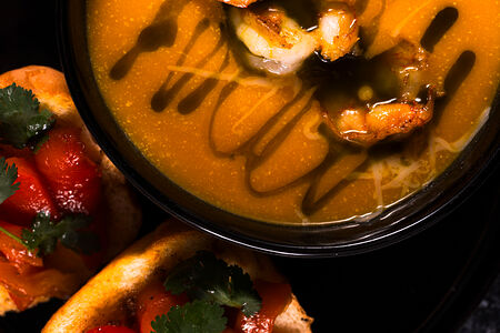 Тыквенный крем-суп с креветками