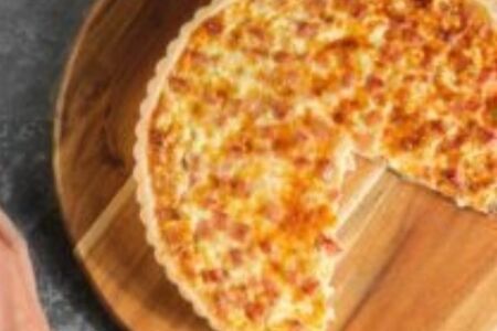 Киш с ветчиной и сыром