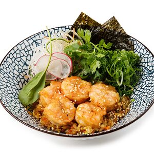 Жареный рис с креветкой