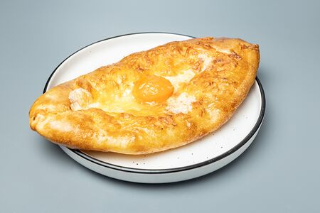 Хачапури с яйцом