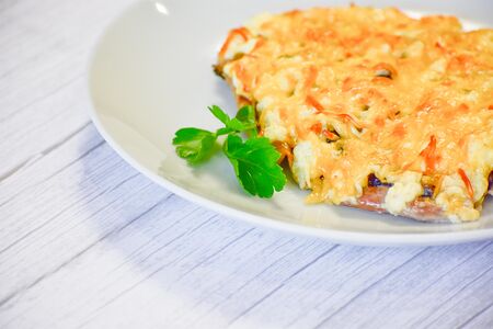 Свинина, запеченная с грибами