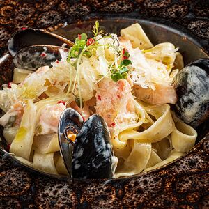 Тальятелле с лососем