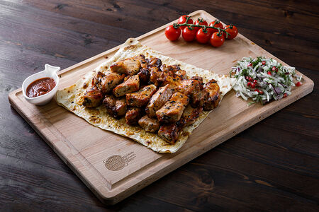 Шашлык из свиной шеи 1кг