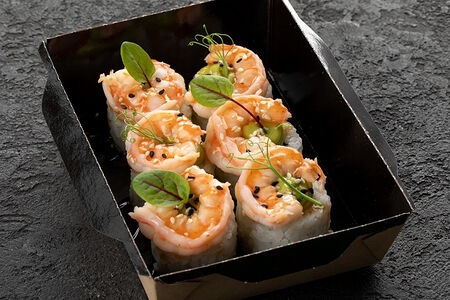 Ролл с креветками и гуакамоле