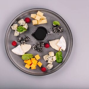 Ассорти европейских сыров