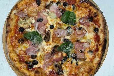 Пицца Капричеза