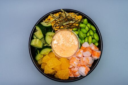 Поке с креветкой и рисом