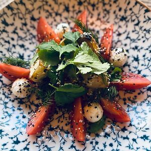 Салат с хрустящими баклажанами