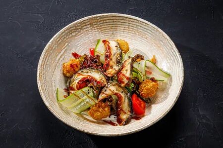 Салат с угрем