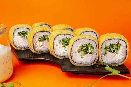 Теплый ролл Токио