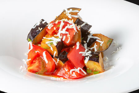 Теплый салат из баклажанов