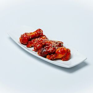 Куриные крылья в остро-сладком соусе