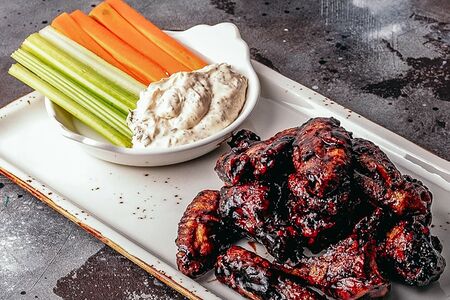 Куриные крылья барбекю Б порция