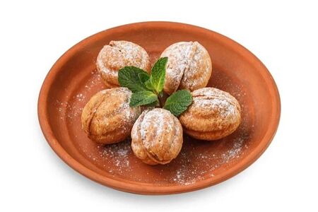 Орешки со сгущенкой и грецким орехом