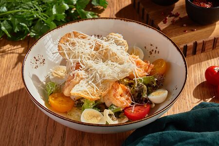 Салат Цезарь с креветкой