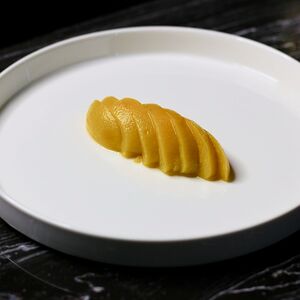 Персик консервированный