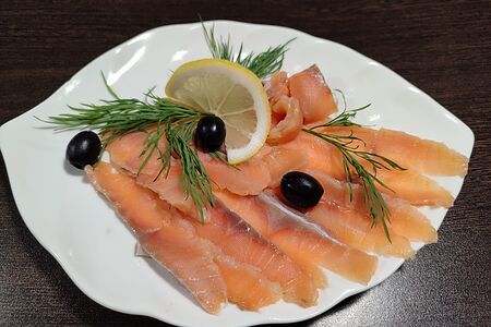 Лосось слабосолный